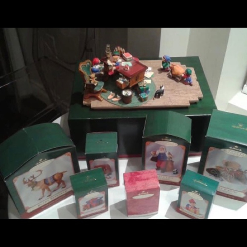 2001 Hallmark Christmas Collection Most Boxes never opened Smoke free home